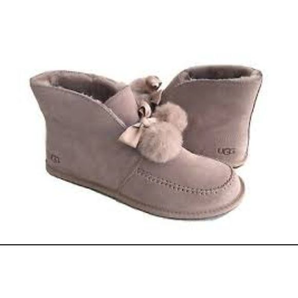 UGG Shoes - UGG KALLEN DUSK TOSCANA POM POM SHEARLING LINED Boot US sz 7